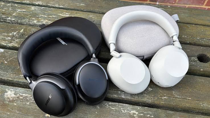 Sony WH-1000XM vs Bose QuietComfort: Which Headphones Are Better?