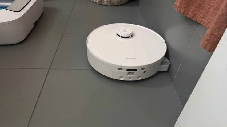 Best Robot Vacuums in 2026: Smart Mapping, Self-Empty & More